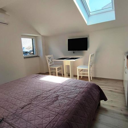 Crystal Deluxe Apartment Rovinj Exterior photo